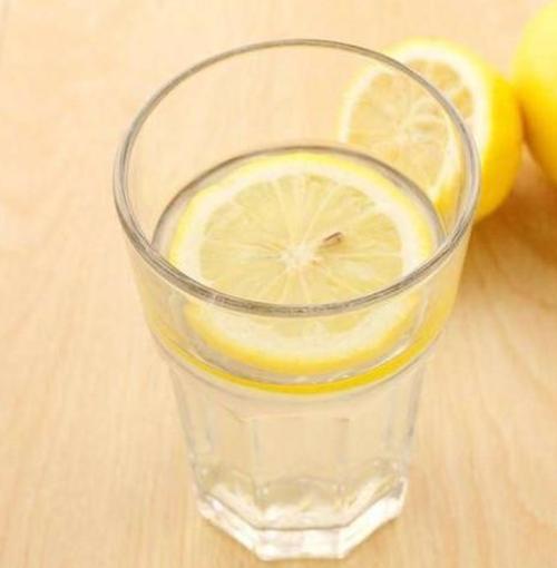 经期喝柠檬水好吗